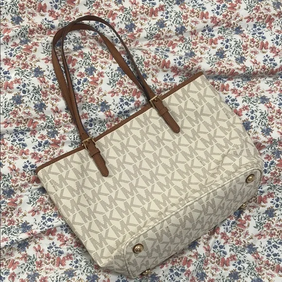 Michael Kors Monogram Cream and Brown Tote - Picture 2 of 12